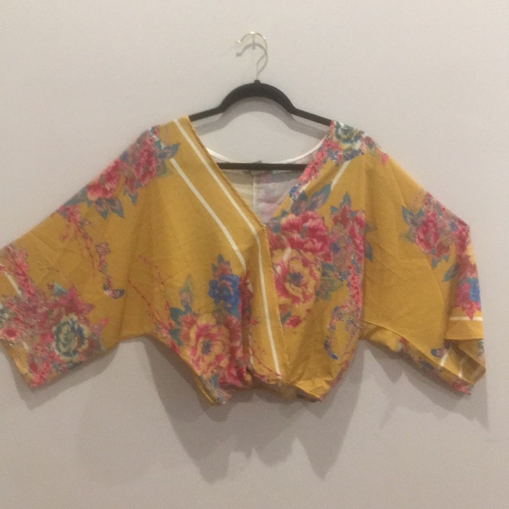 Kimono cropped top